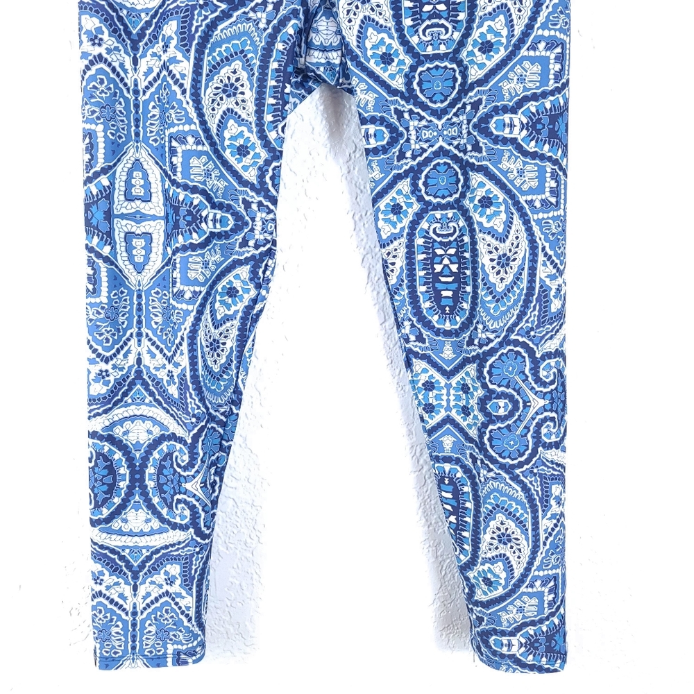 Onzie High Waisted Paisley Print Blue Leggings - Picture 3 of 10